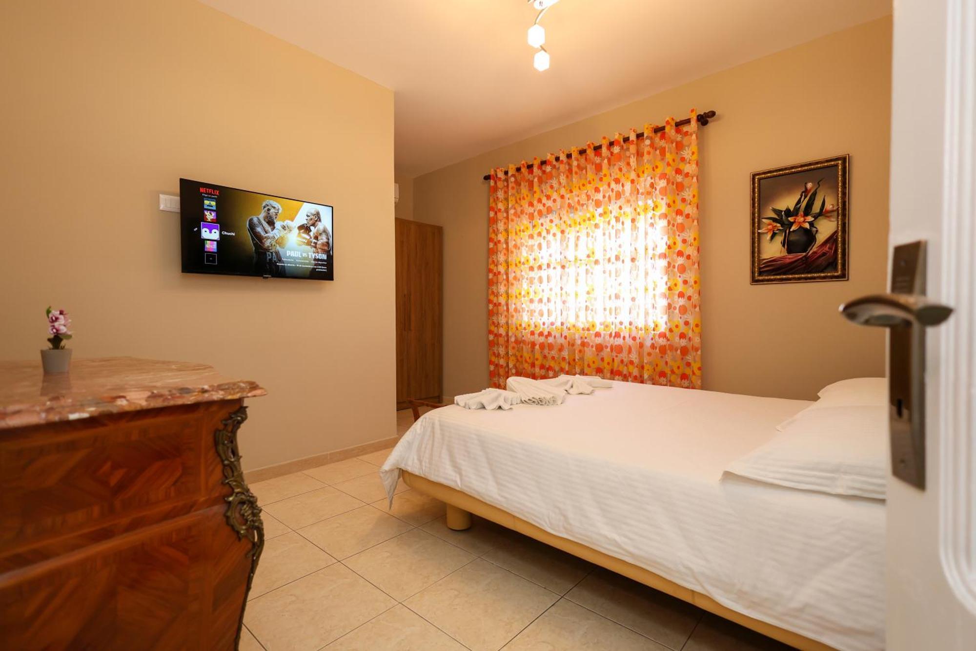 Apartaments Mimani 2 Берат Номер фото